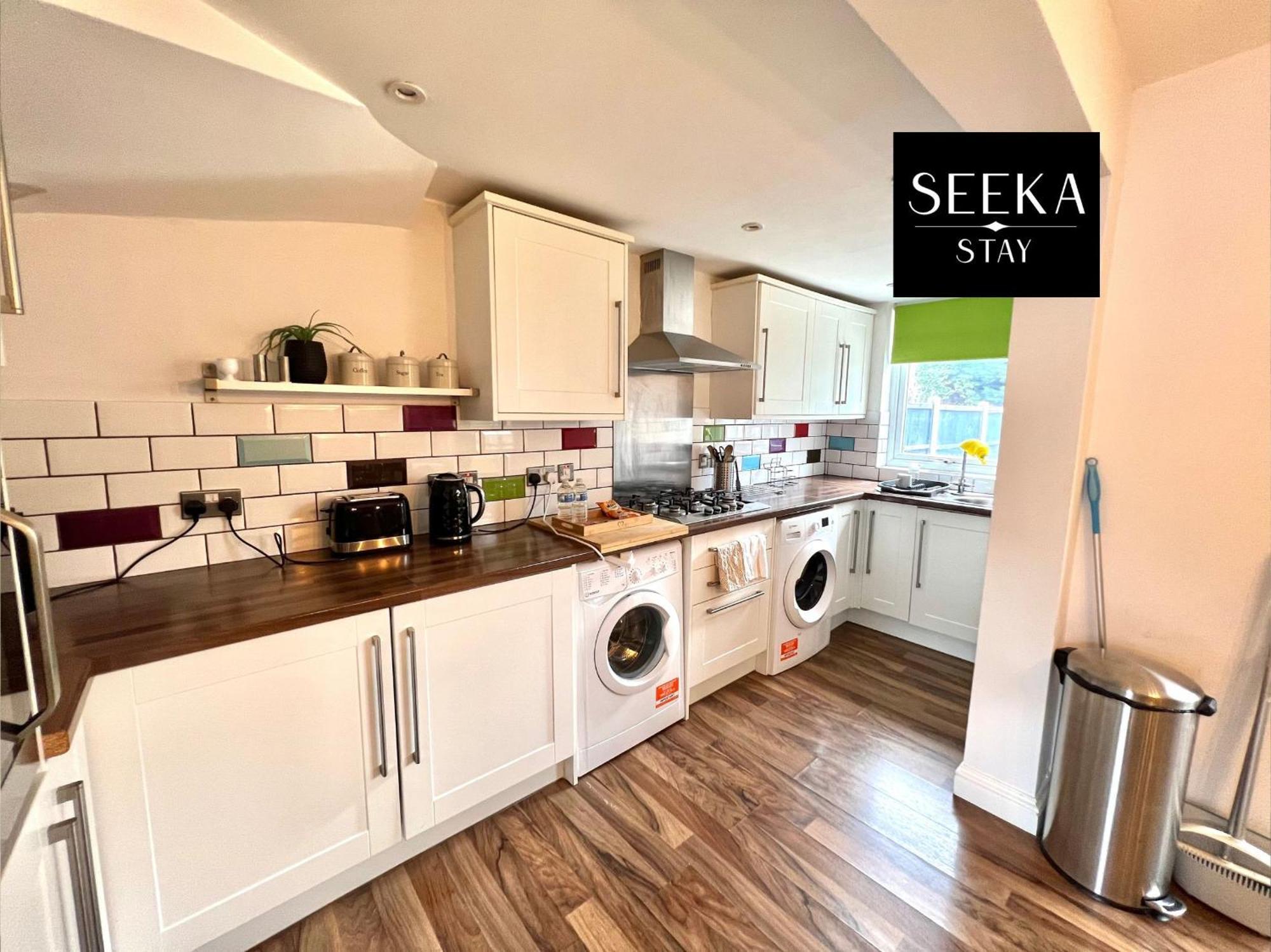 Cosy 2-Bedroom House, Walking Distance Cbs, Ideal For Contractors-Business Stays Coventry Exterior foto